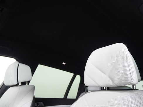 Used 2026 BMW X7 xDrive40i image 13