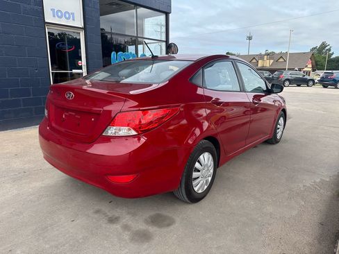Used 2013 Hyundai Accent GLS FWD image 8