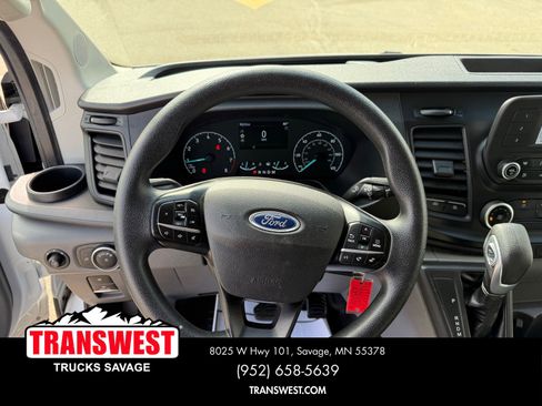 Used 2023 Ford Transit 250 Low Roof AWD image 10