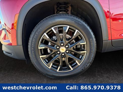 New 2026 Chevrolet Traverse LT w/ Sun and Wheel Package image 9