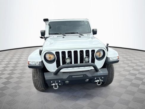Used 2023 Jeep Gladiator Sport AWD/4WD image 2