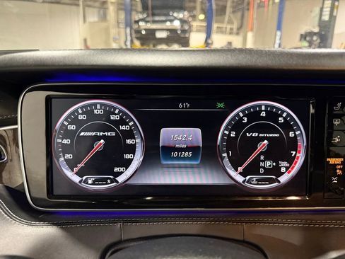 Used 2015 Mercedes-Benz S 63 AMG 4MATIC Coupe image 22