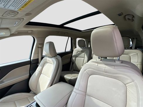 Used 2023 Lincoln Aviator Reserve w/ Elements Package Plus image 23