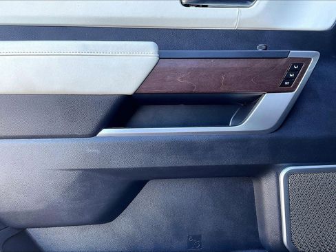 Used 2023 Toyota Sequoia Capstone image 15