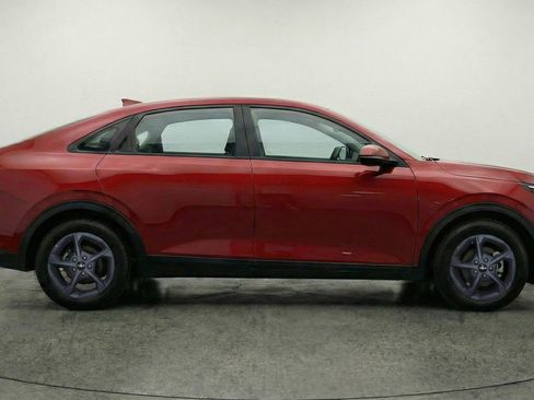 Used 2025 Kia K4 LXS image 11