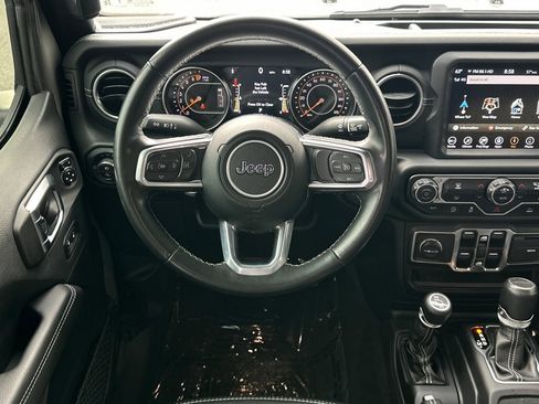 Used 2021 Jeep Gladiator Overland w/ Popular Equipment Package image 14