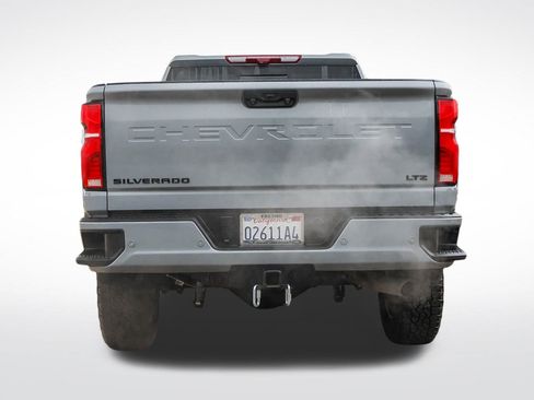 Used 2024 Chevrolet Silverado 2500 LTZ w/ LTZ Plus Package image 7