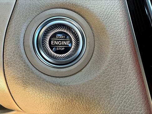 Used 2022 Mercedes-Benz GLC 300 w/ Premium Package Lite image 22