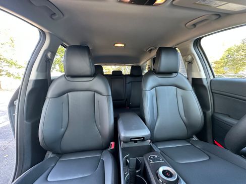 New 2026 Kia Sportage EX image 28