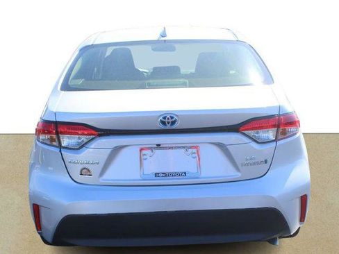 Certified 2023 Toyota Corolla LE image 5