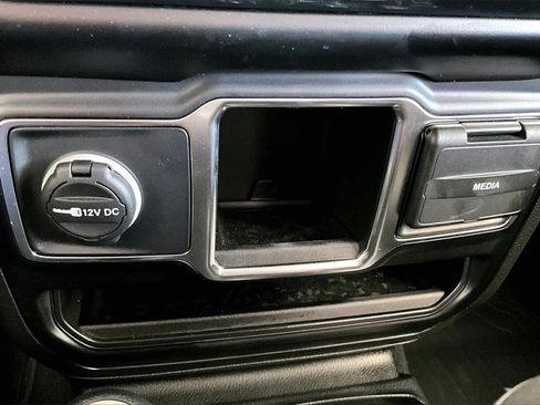 Used 2022 Jeep Wrangler Sport image 16