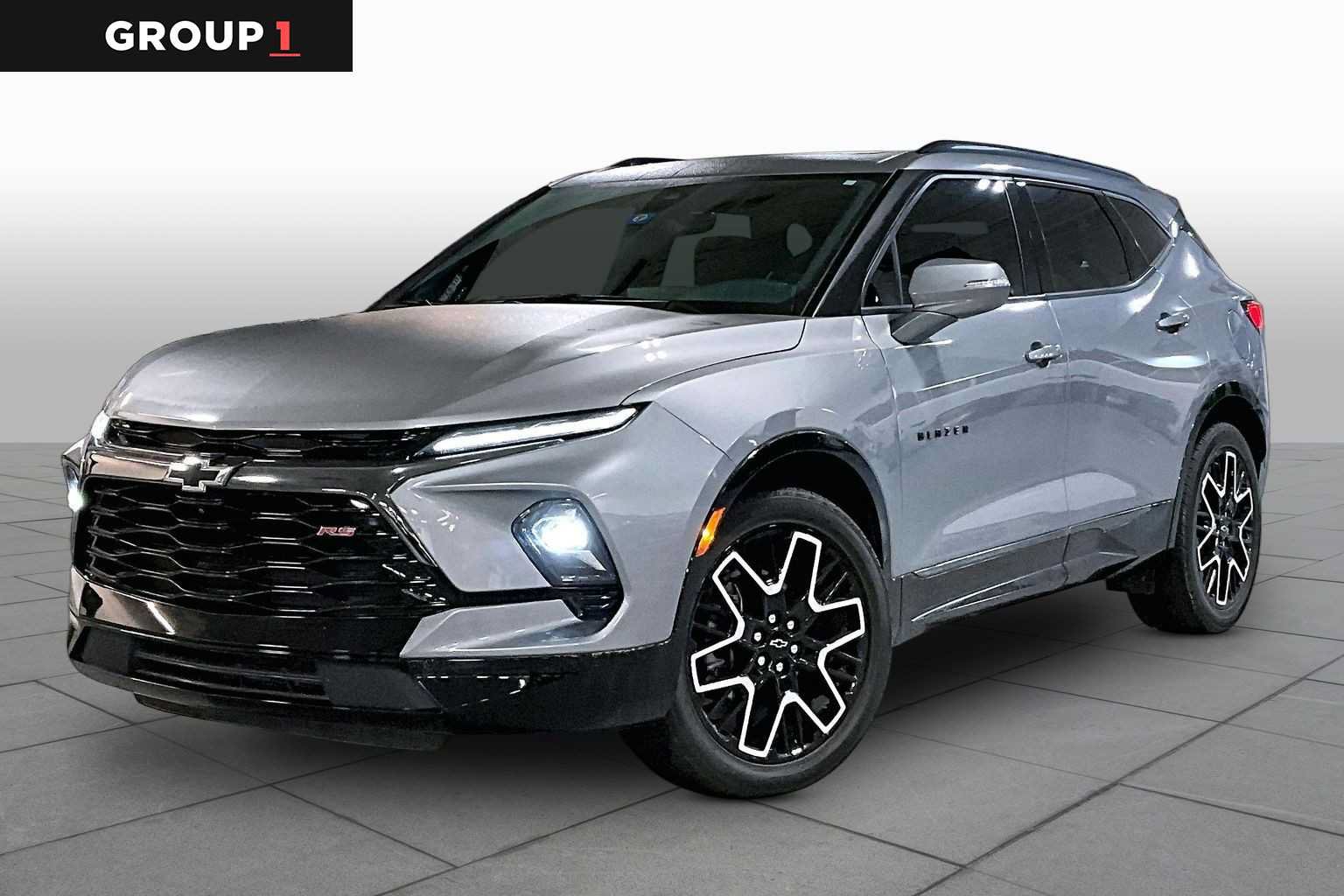 Used 2023 Chevrolet Blazer RS w/ Driver Confidence II Package FWD image 1