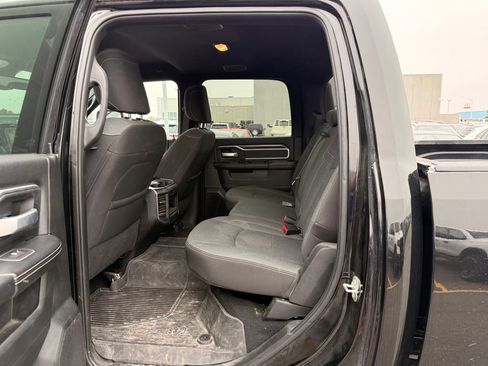 Used 2023 RAM 2500 Big Horn w/ Night Edition AWD/4WD image 8