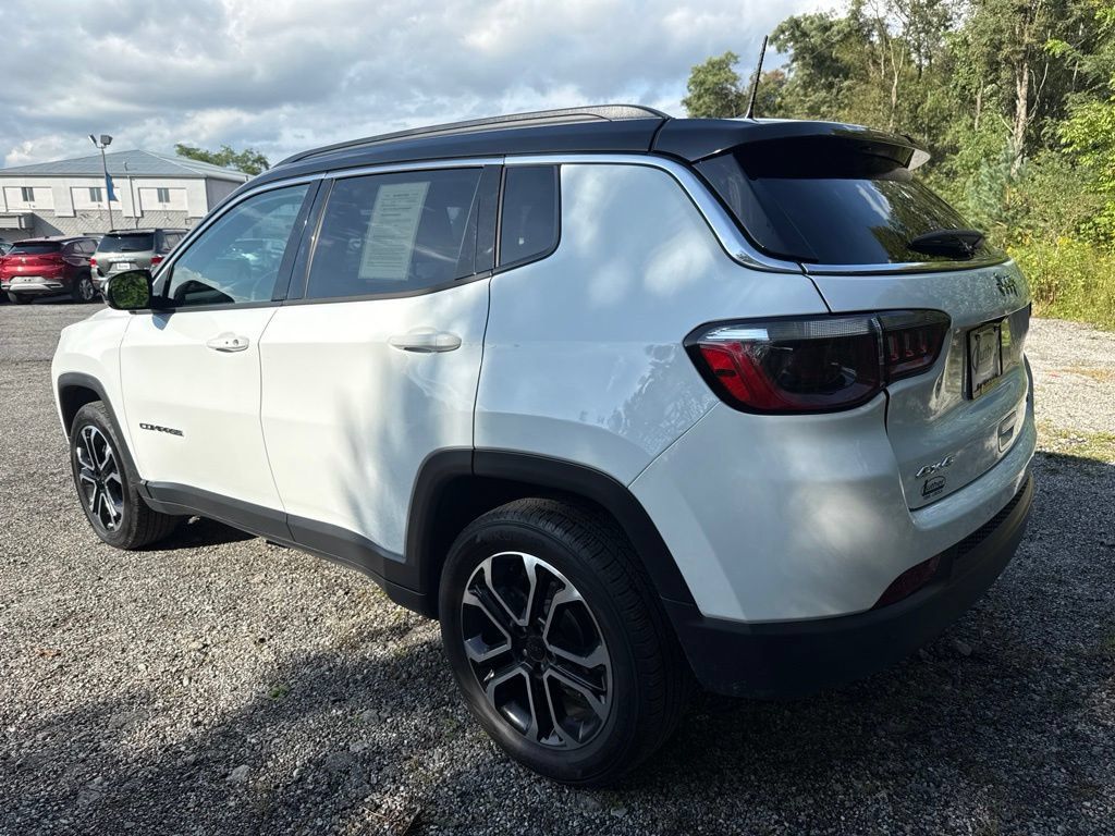 Used 2024 Jeep Compass Limited AWD/4WD image 4