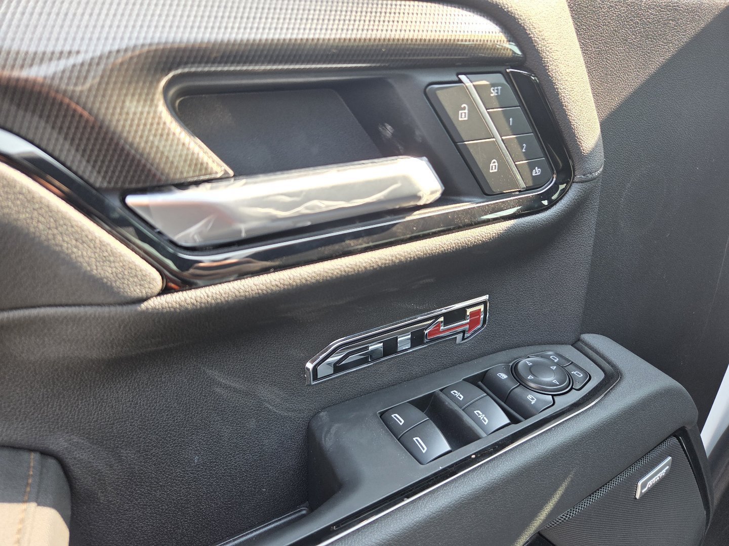 New 2026 GMC Sierra 1500 AT4 w/ AT4 Premium Package AWD/4WD image 31