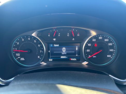 Used 2023 Chevrolet Equinox LT image 24