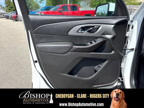 Used 2023 Chevrolet Traverse LT w/ LPO, Floor Liner Package AWD/4WD image 20