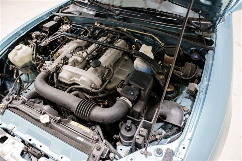 Used 2002 MAZDA MX-5 Miata RWD image 28