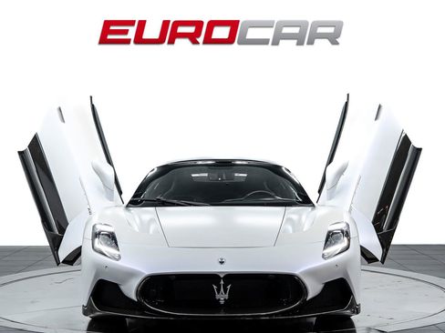 Used 2022 Maserati MC20 Coupe RWD image 9