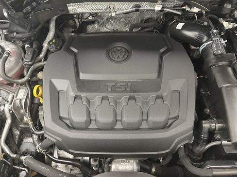 Used 2022 Volkswagen Tiguan SE image 26