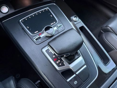 Used 2018 Audi Q5 2.0T Premium Plus w/ Premium Plus Package image 22