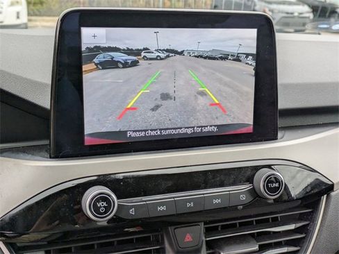 Used 2021 Ford Escape SE w/ SE Sport Appearance Package image 20