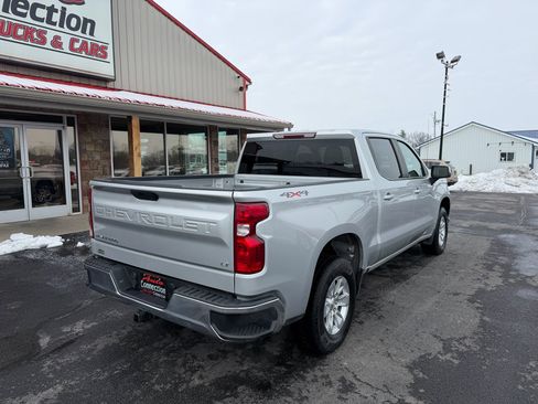 Used 2021 Chevrolet Silverado 1500 LT w/ Work Truck Package image 4