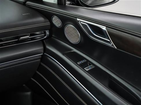 Used 2023 Genesis GV80 3.5T w/ Prestige Package image 28