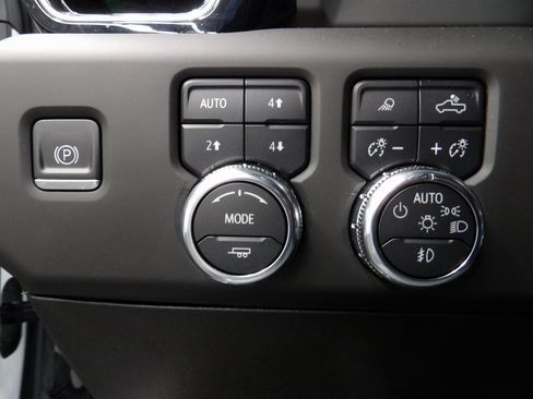 Used 2024 GMC Sierra 2500 Denali w/ Max Trailering Package image 50