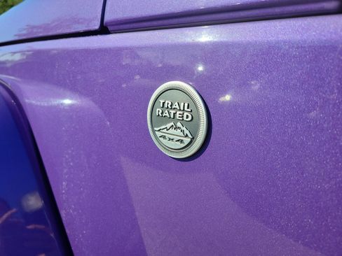 Used 2017 Jeep Wrangler Unlimited Sahara w/ Connectivity Group image 11