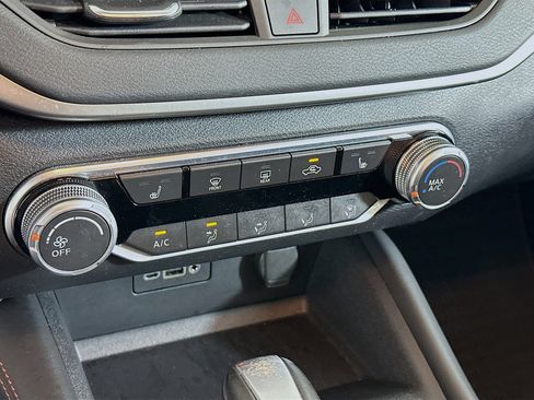 Used 2021 Nissan Altima 2.5 SR w/ SR Premium Package image 22