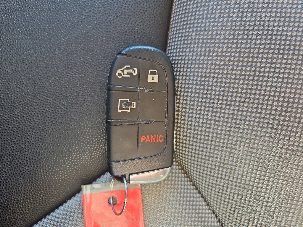 Used 2025 RAM ProMaster 2500 w/ Convenience Group FWD image 96