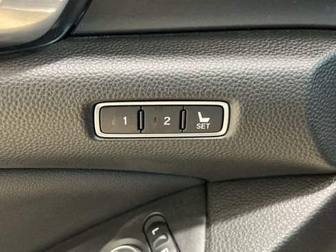 Used 2022 Honda Accord EX-L image 11