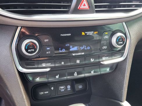 Used 2020 Hyundai Santa Fe Limited image 19