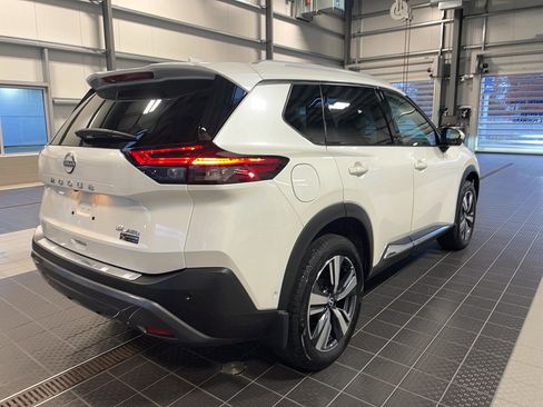 Used 2023 Nissan Rogue SL w/ SL Premium Package image 23