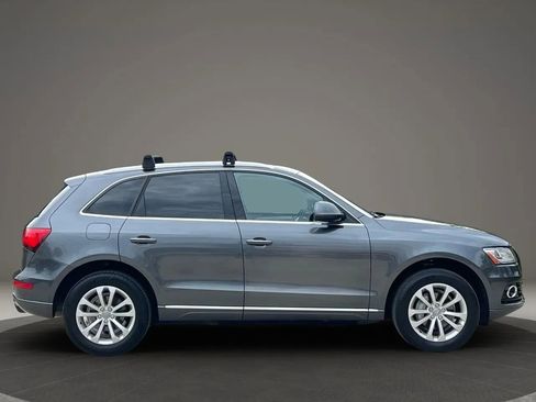 Used 2017 Audi Q5 2.0T Premium image 2