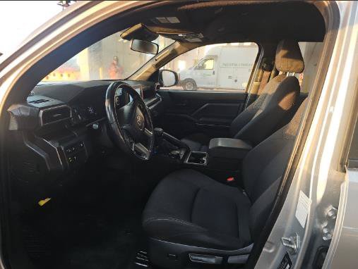 Used 2025 Toyota 4Runner SR5 AWD/4WD image 2