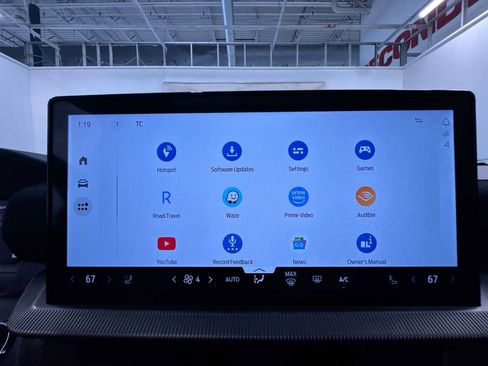 Used 2025 Ford Explorer ST image 18