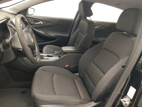 Used 2024 Chevrolet Malibu LT image 17