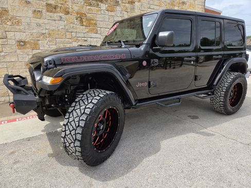 Used 2018 Jeep Wrangler Unlimited Rubicon image 2