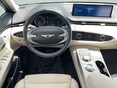 Certified 2023 Genesis GV70 2.5T w/ Select Package AWD/4WD image 15