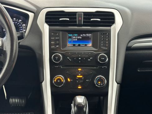 Used 2013 Ford Fusion SE image 18