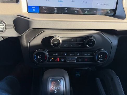 New 2025 Ford Bronco Outer Banks w/ Sasquatch Package image 23