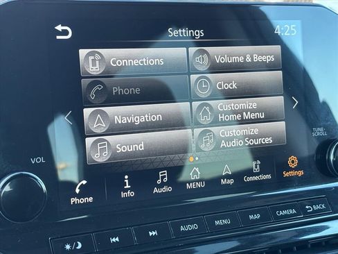 Used 2022 Nissan Pathfinder SL image 21