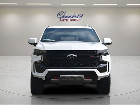 Used 2024 Chevrolet Suburban Z71 w/ Luxury Package AWD/4WD image 9
