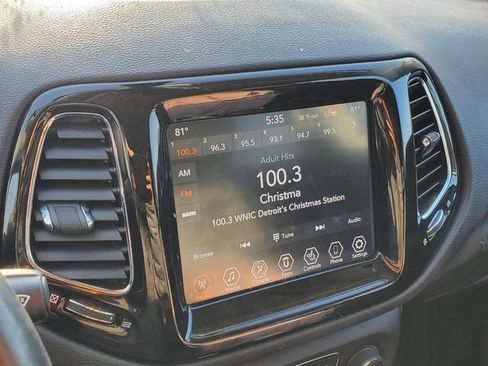 Certified 2020 Jeep Compass Limited image 9