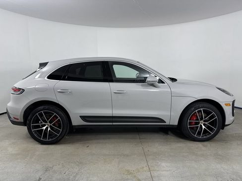 Certified 2024 Porsche Macan S w/ Premium Plus Package AWD/4WD image 8