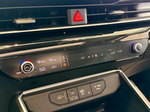 New 2026 Kia Carnival SX Prestige image 21