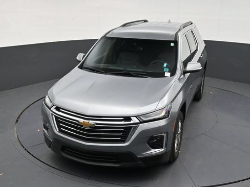 Used 2023 Chevrolet Traverse LT FWD image 19