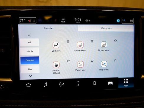 Used 2024 Chrysler Pacifica Limited image 26